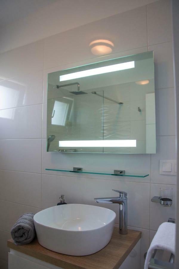 Apartments Melody Mandre Luaran gambar